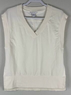 NWT Athleta Off-White V-Neck Sleeveless Knit Top